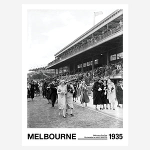 Crowds at Flemington Racecourse on Melbourne Cup day, 5 November 1935. Photography by Harry Martin