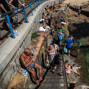 Beachgoers are seen at Coogee Beach, Sydney on December 28, 2022. 
Photography by Flavio Brancaleone for The Sydney Morning Herald